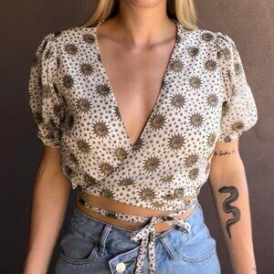 Sun Pattern Crop Top